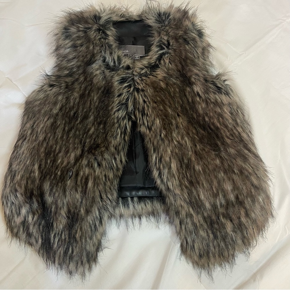 VINCE. Girls faux fur vest size 6